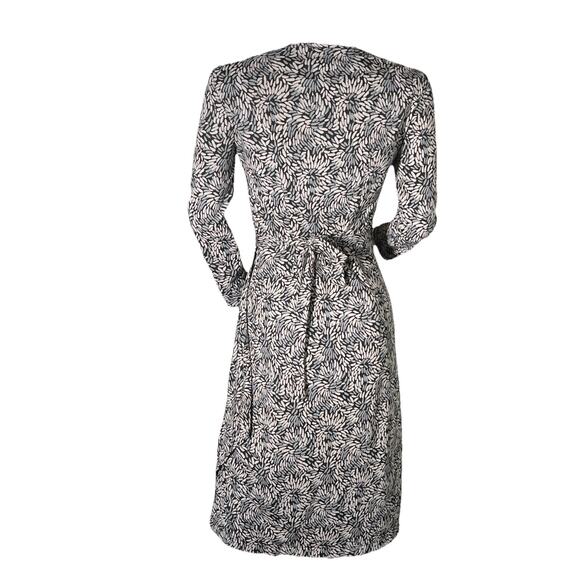 BCBG Max Azria Black White Print Stretch Wrap Dress Sz S - Picture 4 of 5